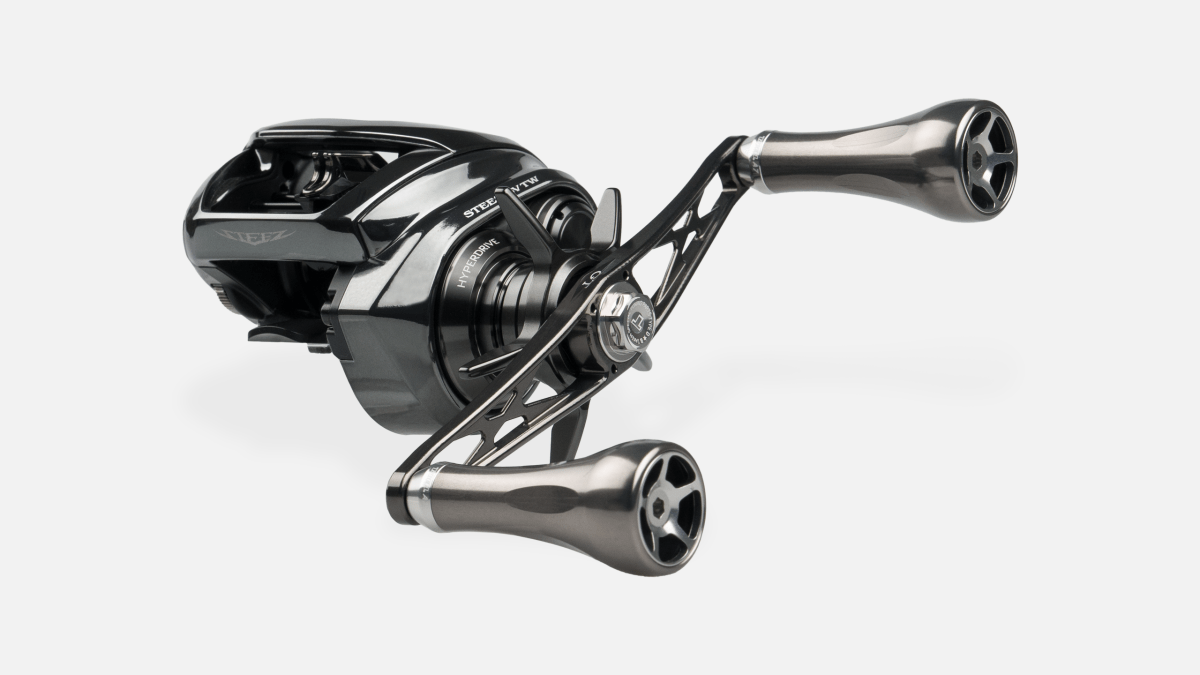 Eine Nahaufnahme des Taken GT106 Griffs - ein Power-Griff von Taken aus Duraluminium mit A7-Knöpfen, entwickelt für Shimano- und Daiwa-Rollen, dargestellt auf einem schlichten weißen Hintergrund.