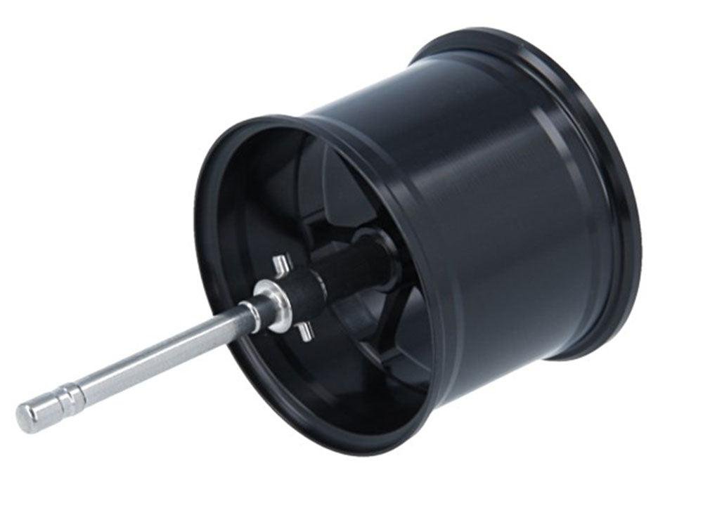 Die Avail Shimano 21 SLX BFS Microcast Spule in stylischem Schwarz bringt dein Bait Finesse Setup auf das nächste Level! Perfekt abgestimmt auf deine Shimano 21 SLX BFS, sorgt diese zylinderförmige Tuningspule mit stabilem Metallkern für ultraweite Würfe und feinste Kontrolle bei jeder Session. Hol dir das Maximum aus deiner Rolle – perfektes Upgrade für alle Tuning-Fans!.