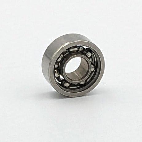 Ein Roro BFS Keramik Kugellager von Roro Lure wird mit einem offenen Design gezeigt, das die inneren und äußeren Ringe und Keramikkugeln vor einem schlichten weißen Hintergrund zeigt.