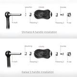Zwei Diagramme zeigen Explosionszeichnungen der Gomexus Carbon Forged F22 Knopf Installation auf Shimano A und Daiwa S Griffe, die Kennzeichnung jedes Teil: Welle, Scheibe oder Buchse, Edelstahlkugellager Lager 1, Körper, Lager 2, Schraube und Kappe. Die Anordnung variiert je nach Modell.