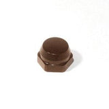 Eine kleine, braune Avail Shimano Griffmutter M7 für Original Shimano Kurbeln, geformt wie eine Sechskantmutter mit glatter, abgerundeter Oberseite, ist auf einem schlichten weißen Hintergrund platziert.