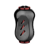 Der Gomexus Titanium 22 mm Knopf, in Schwarz und Rot, hat ein schwarzes, zylindrisches Design mit roten Endkappen und diagonalen Schlitzen, fotografiert vor einem schlichten weißen Hintergrund.